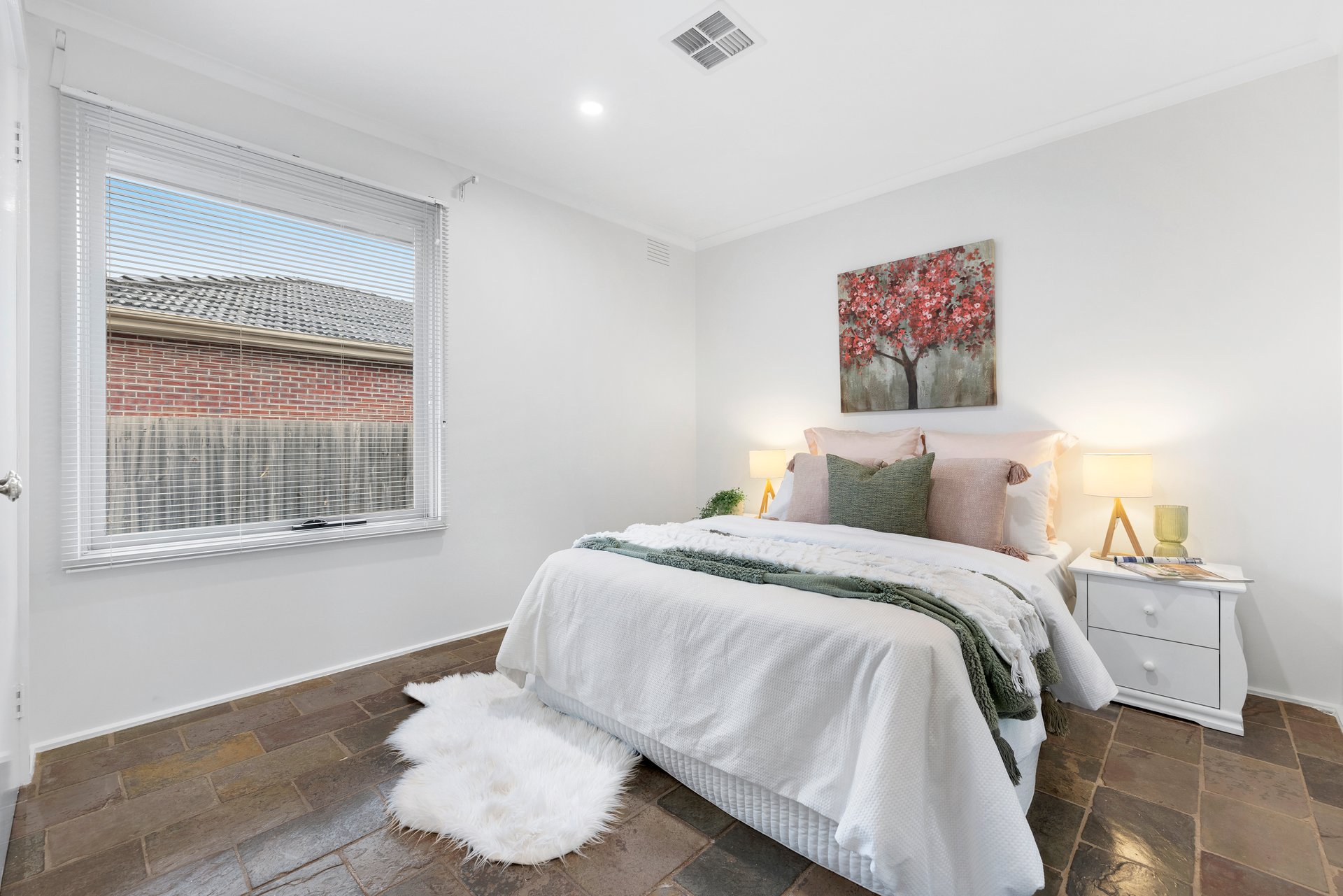 1/22 Panorama Drive, Forest Hill image 13