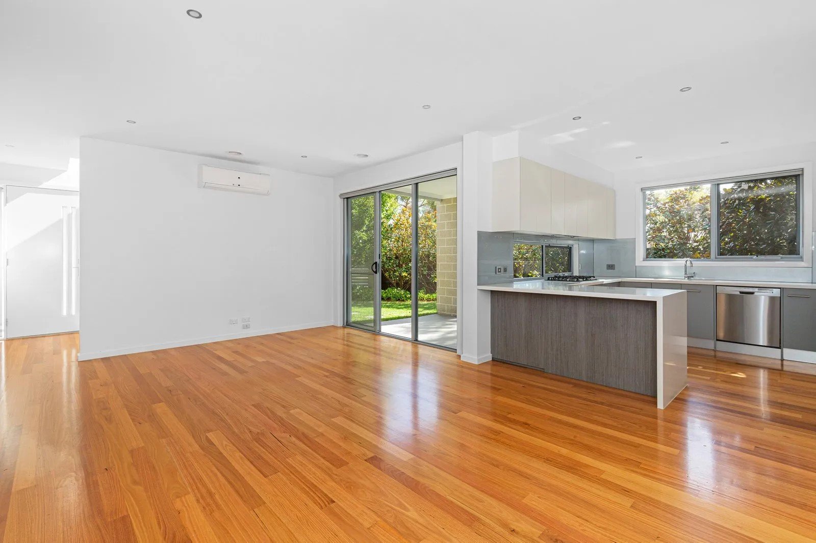 122 Prince Street, Mornington image 3