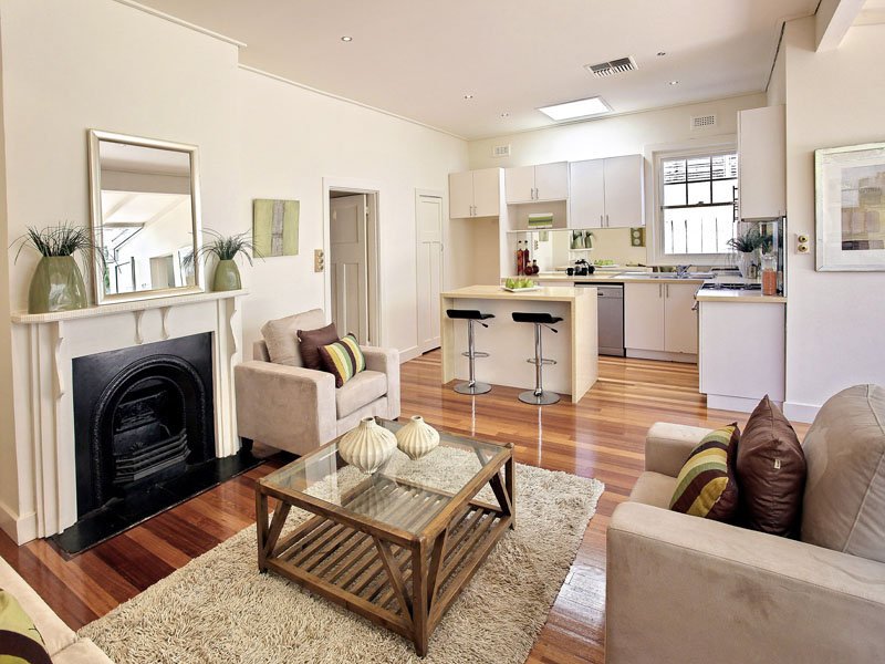 122 Ruskin Street, Elwood image 2
