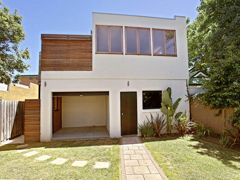 122 Ruskin Street, Elwood image 3