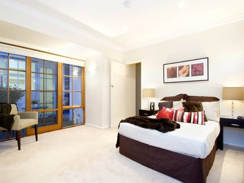 1/22 Russell Street, Camberwell image 9