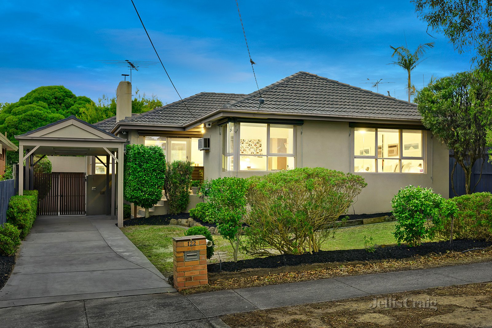 122 Shafer Road, Blackburn North image 1