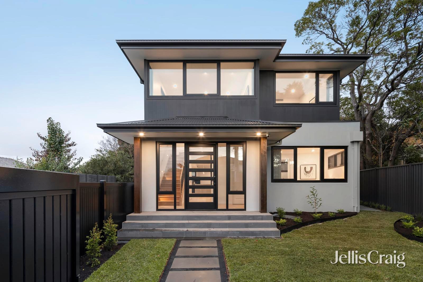 1/22 Stayner Grove, Moorabbin image 2