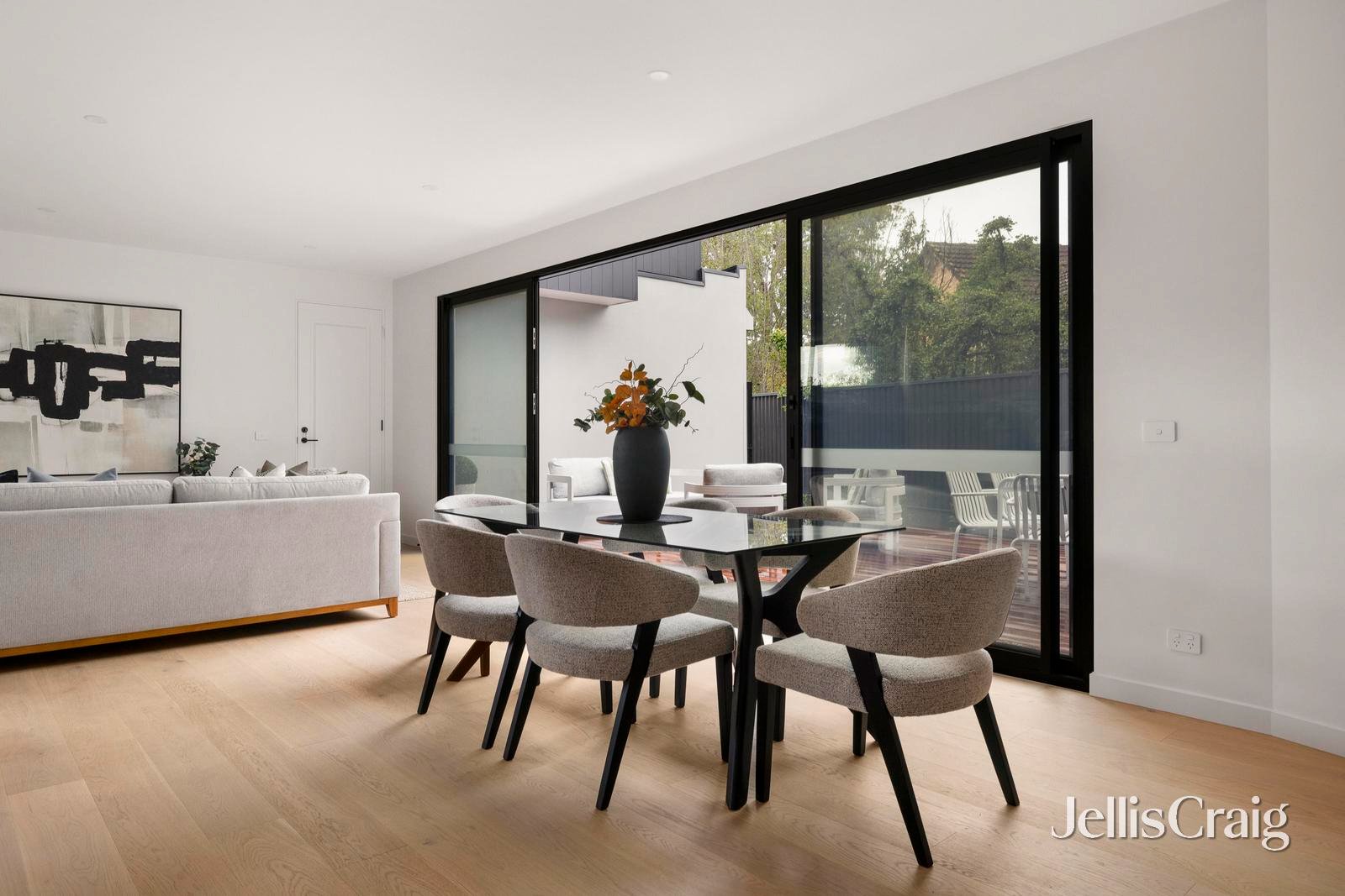 1/22 Stayner Grove, Moorabbin image 6