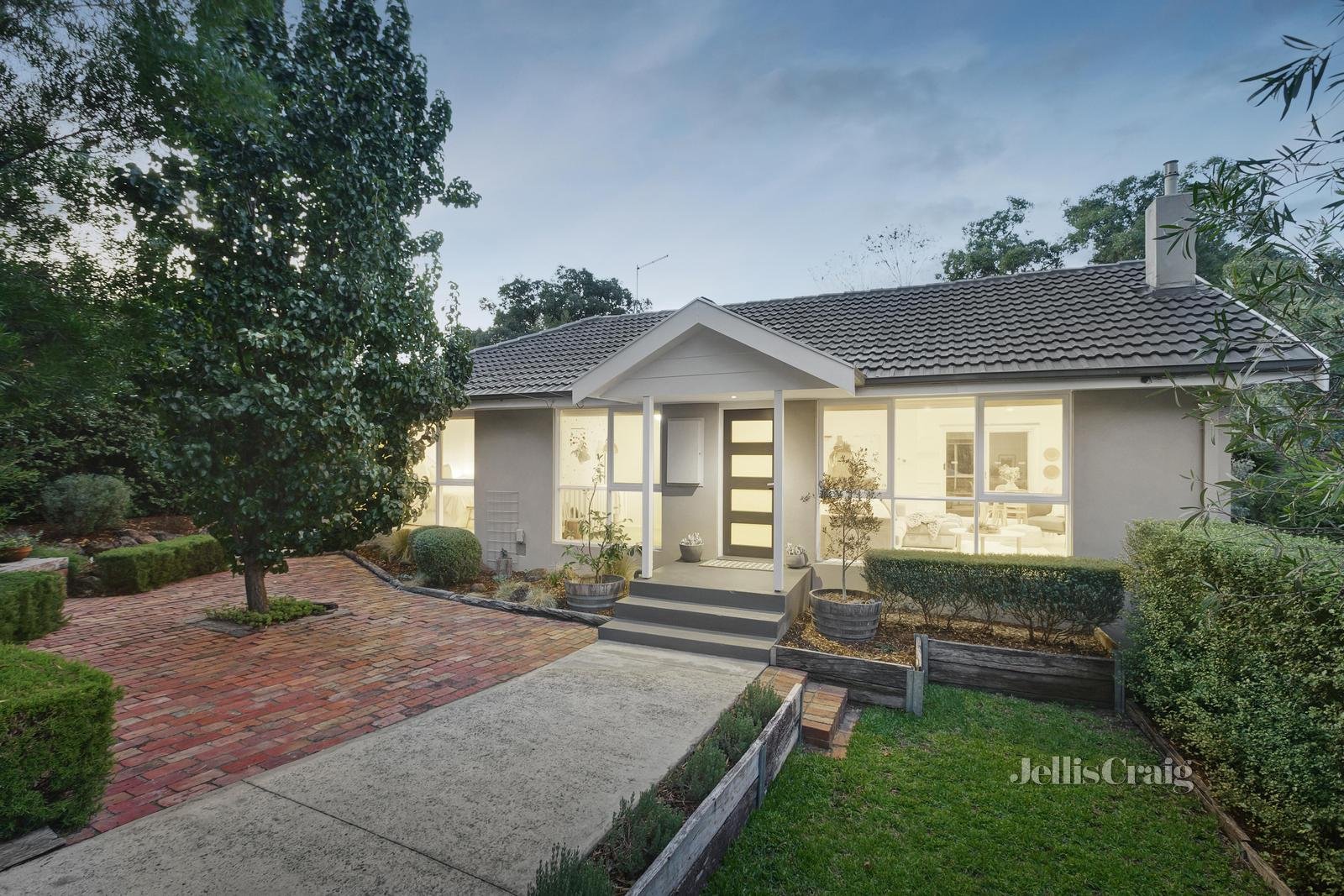 1/22 Turner Street, Briar Hill image 1