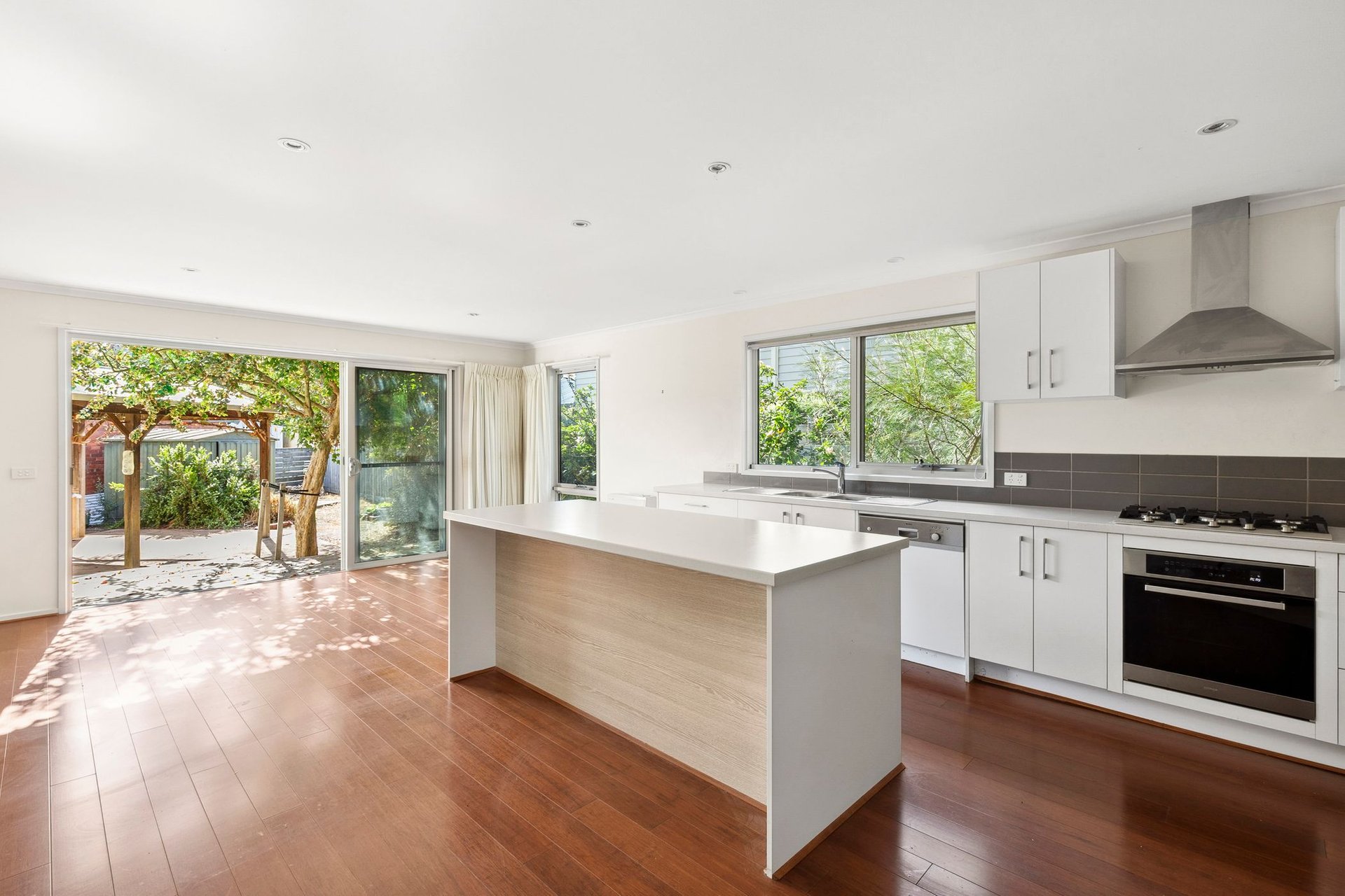 122 Wallington Rd  Ocean Grove