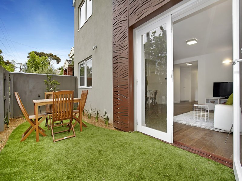 1/22 Wave Street, Elwood image 2