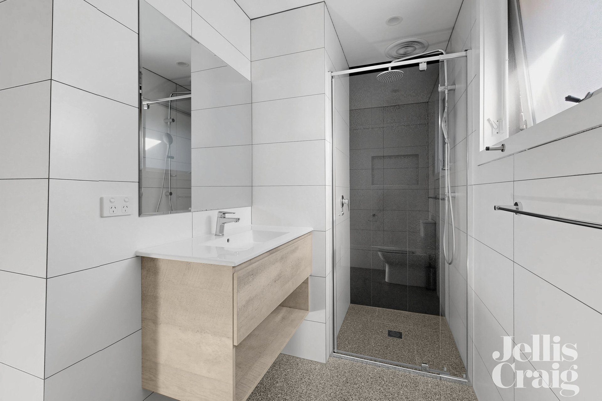 1/22 Weybridge Street, Surrey Hills image 7