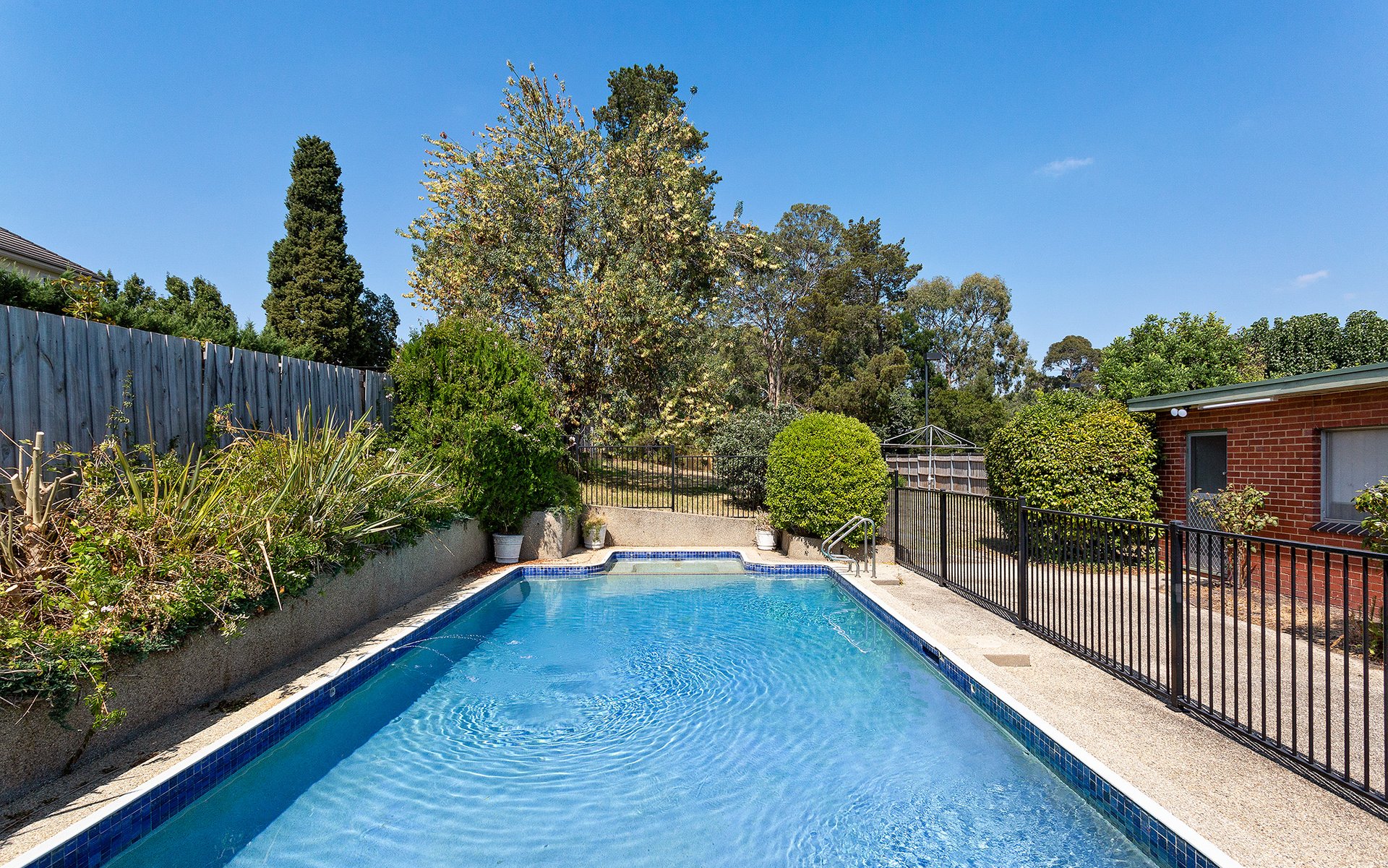 122 Winmalee Road, Balwyn image 7