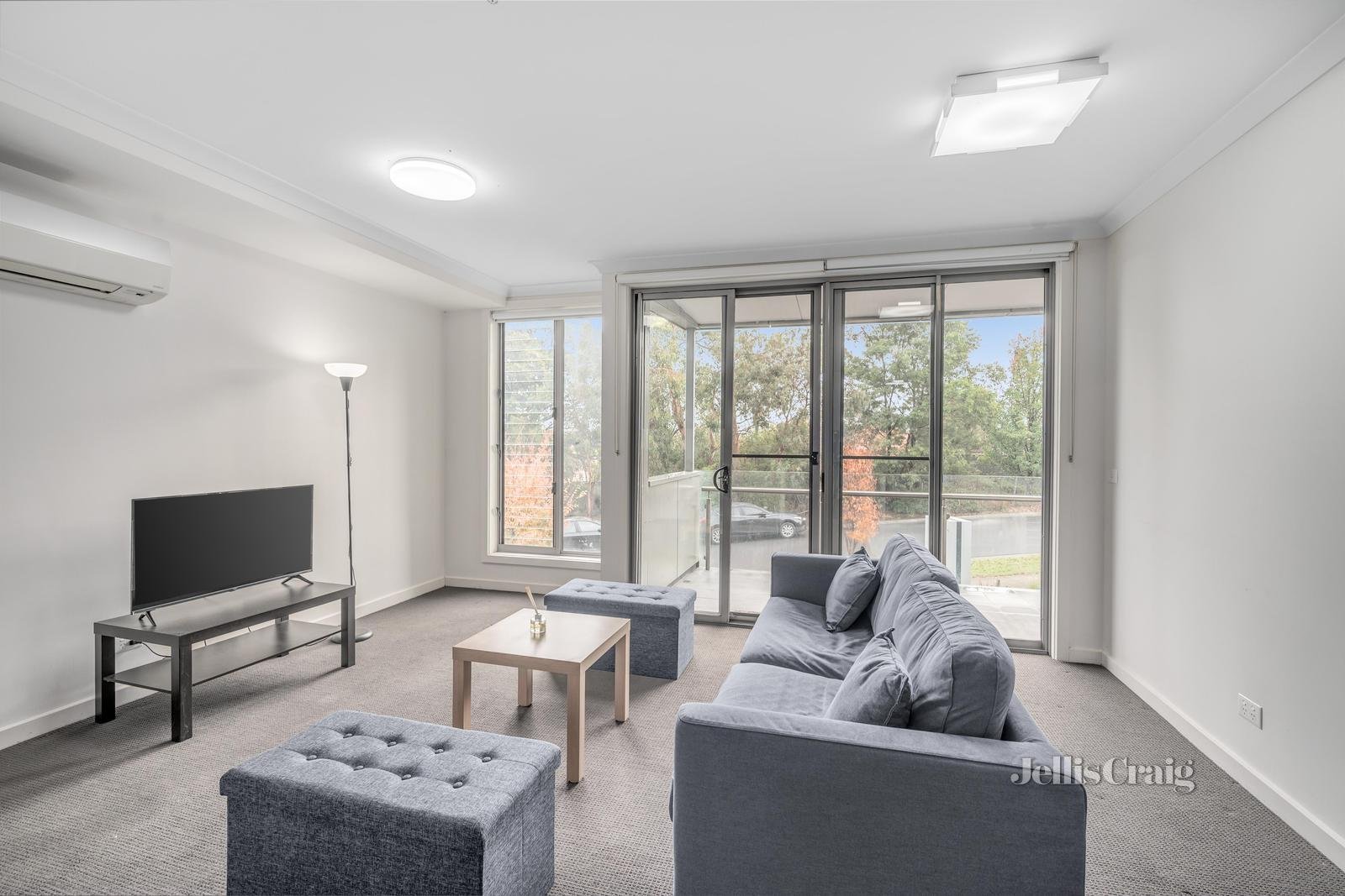 12/2 Yarra Bing Crescent, Burwood image 2