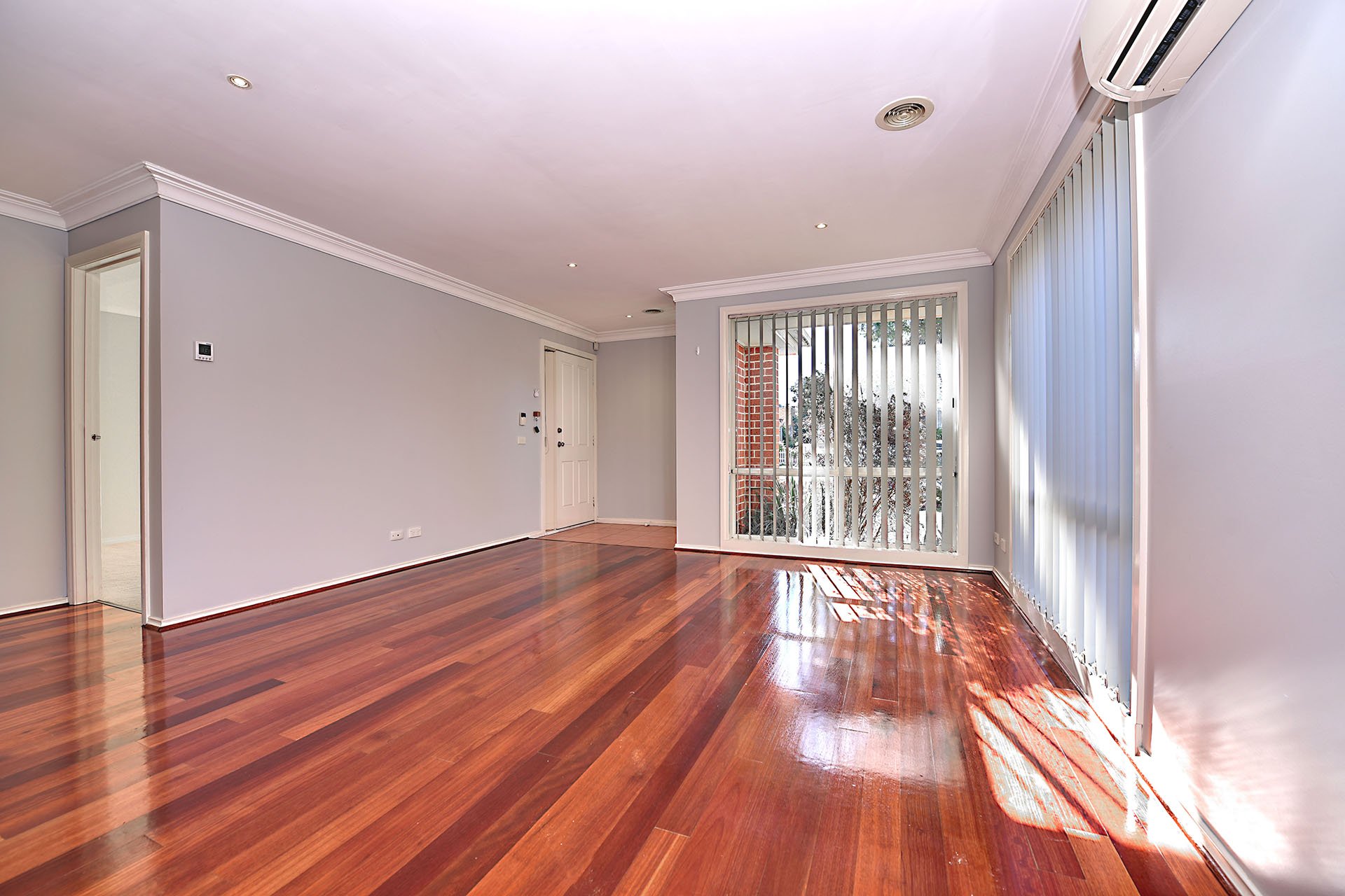 1/220 Huntingdale Road, Huntingdale image 2