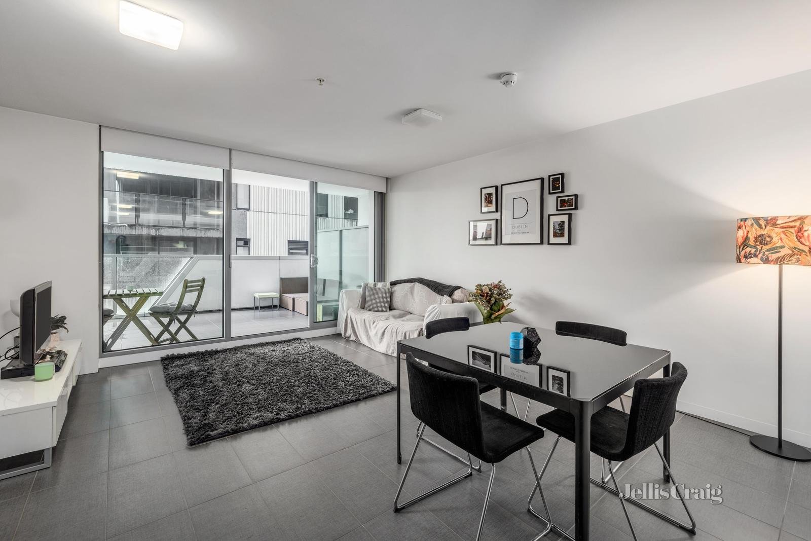 122/15 Clifton Street, Prahran image 1