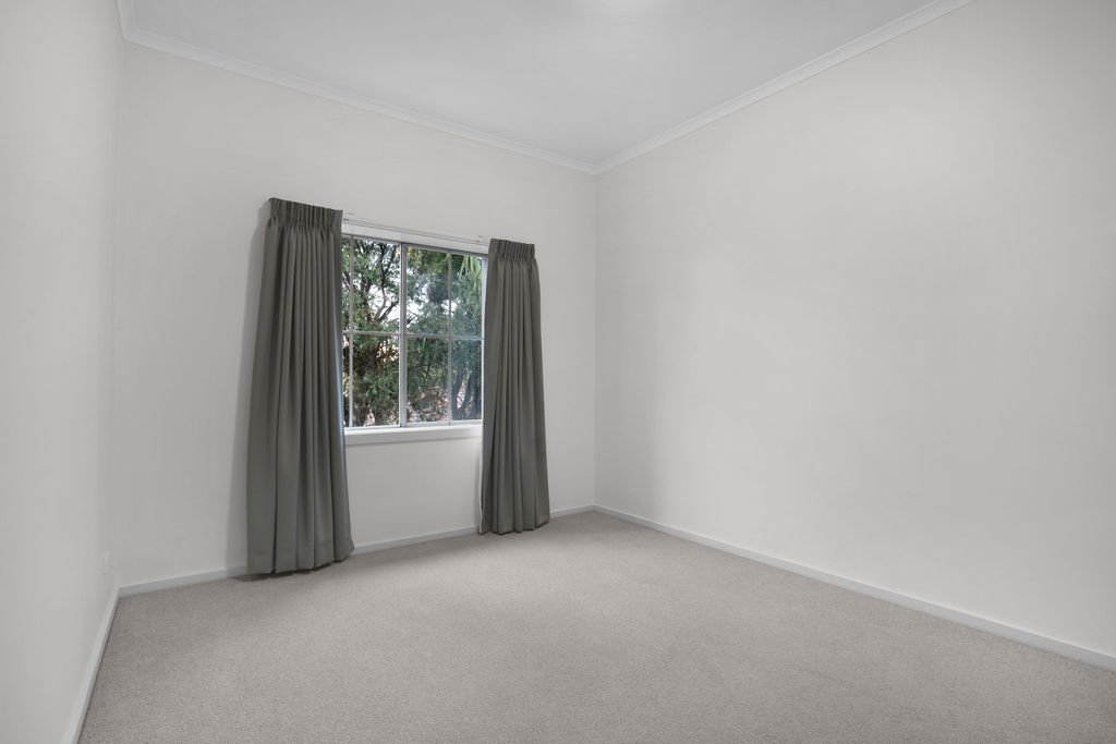 Property Gallery Thumbnail 5