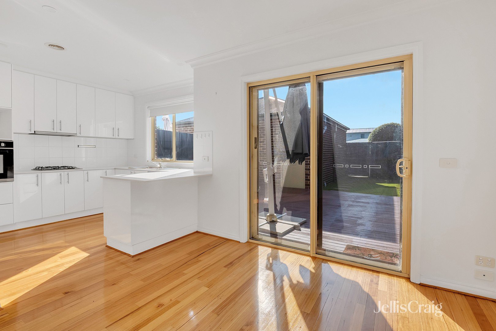 12/222 Mason Street, Newport image 3