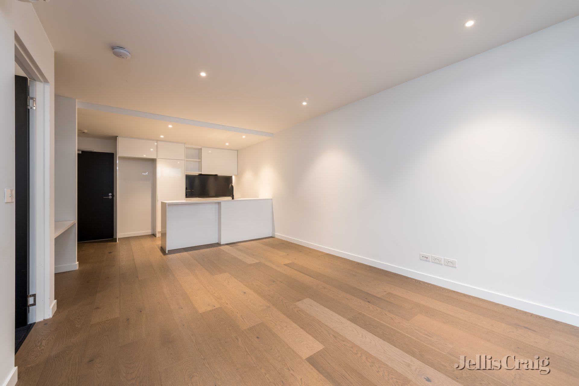 122/24 Barkly Street, Brunswick East image 1