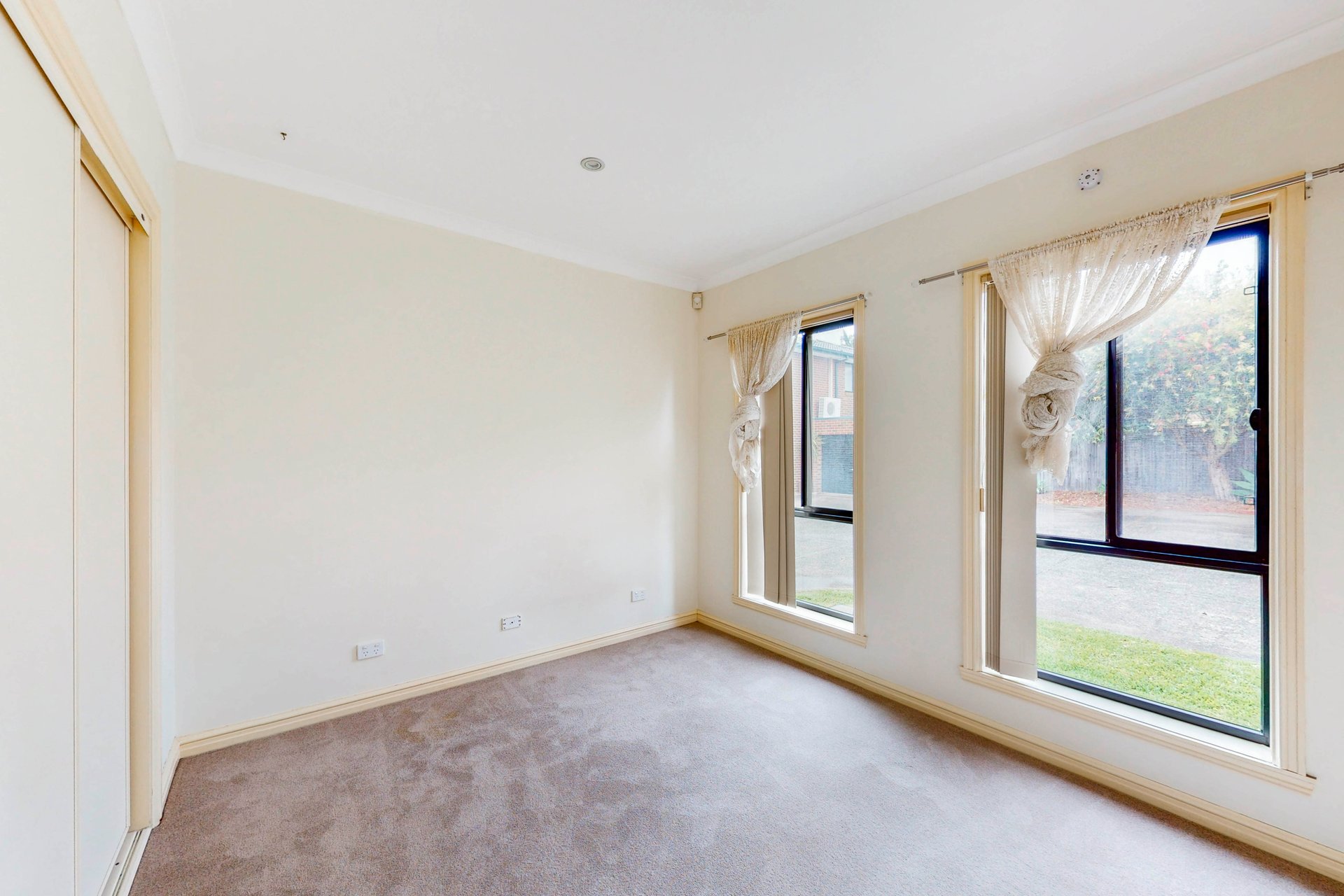 12/226 Melrose Drive, Tullamarine image 5
