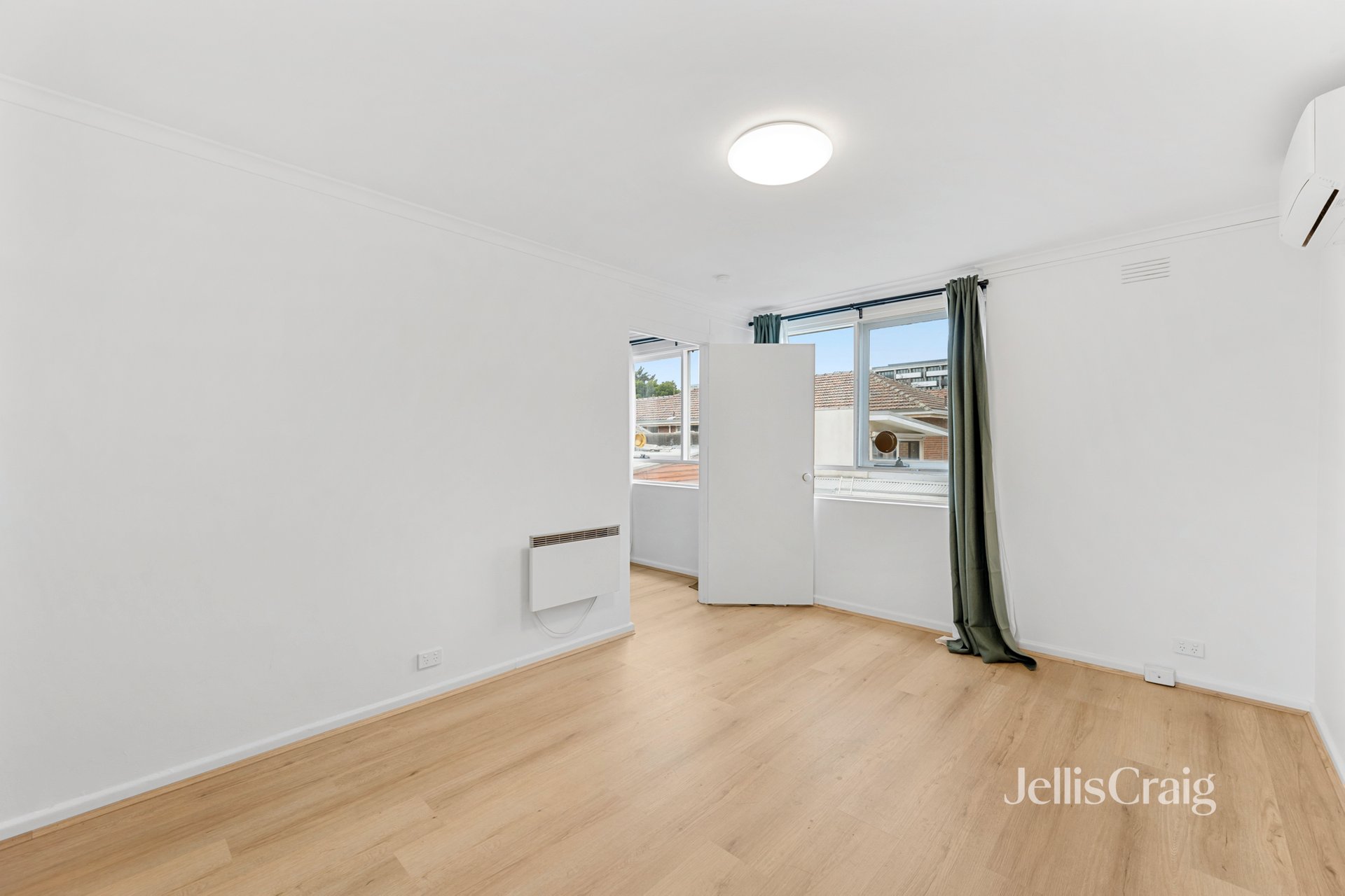 12/23 Davison St, Richmond image 2