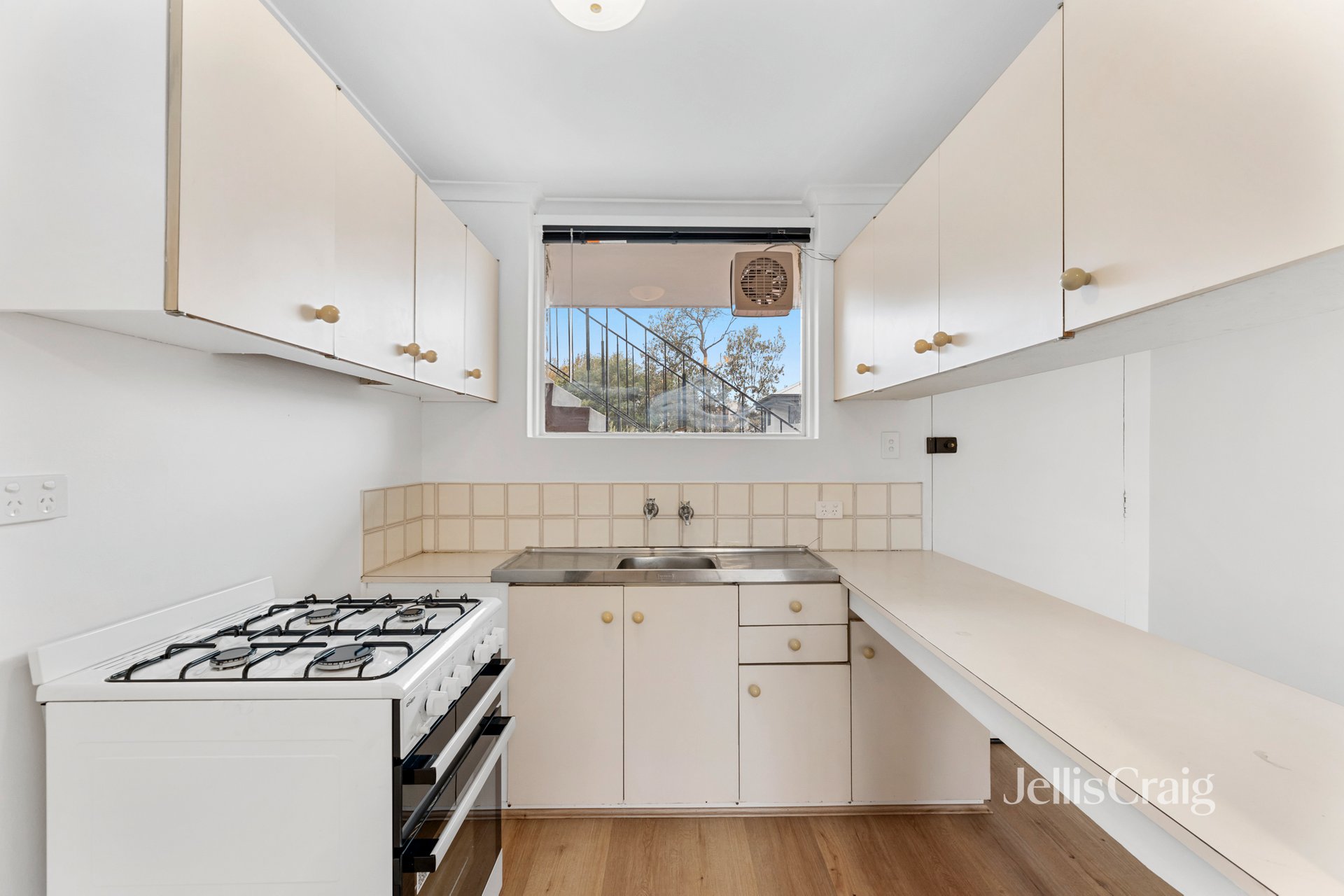 12/23 Davison St, Richmond image 3