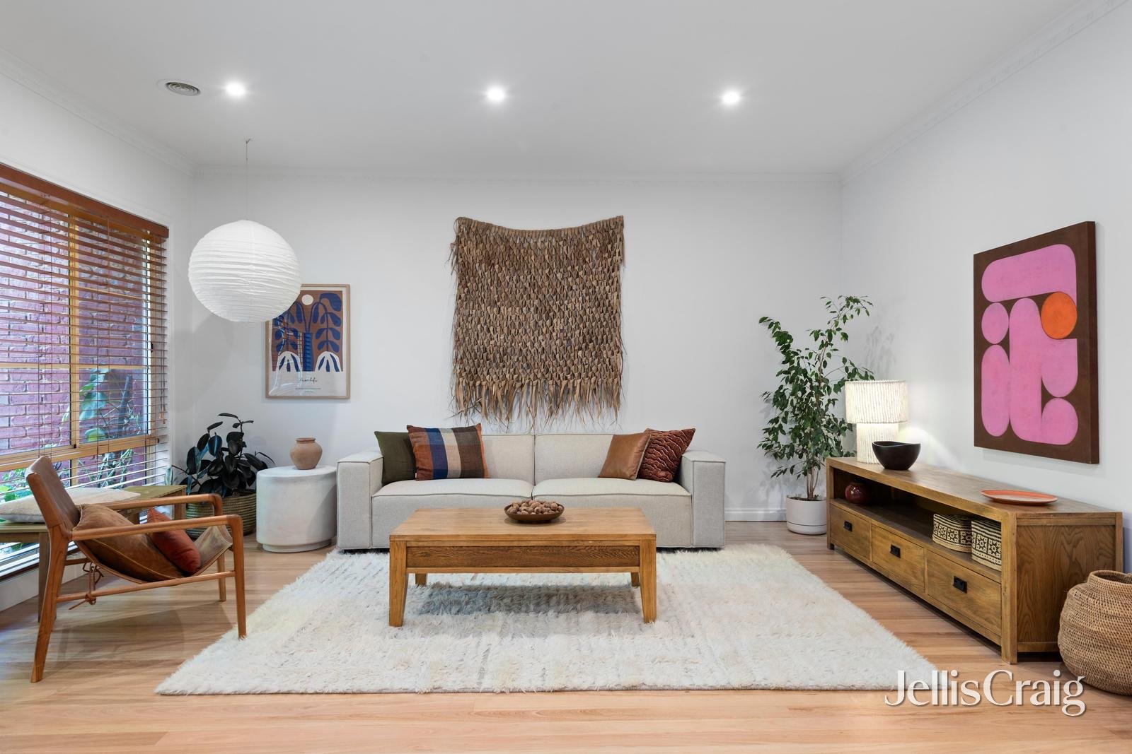 1/223 Elgar Road, Surrey&nbsp;Hills image 2