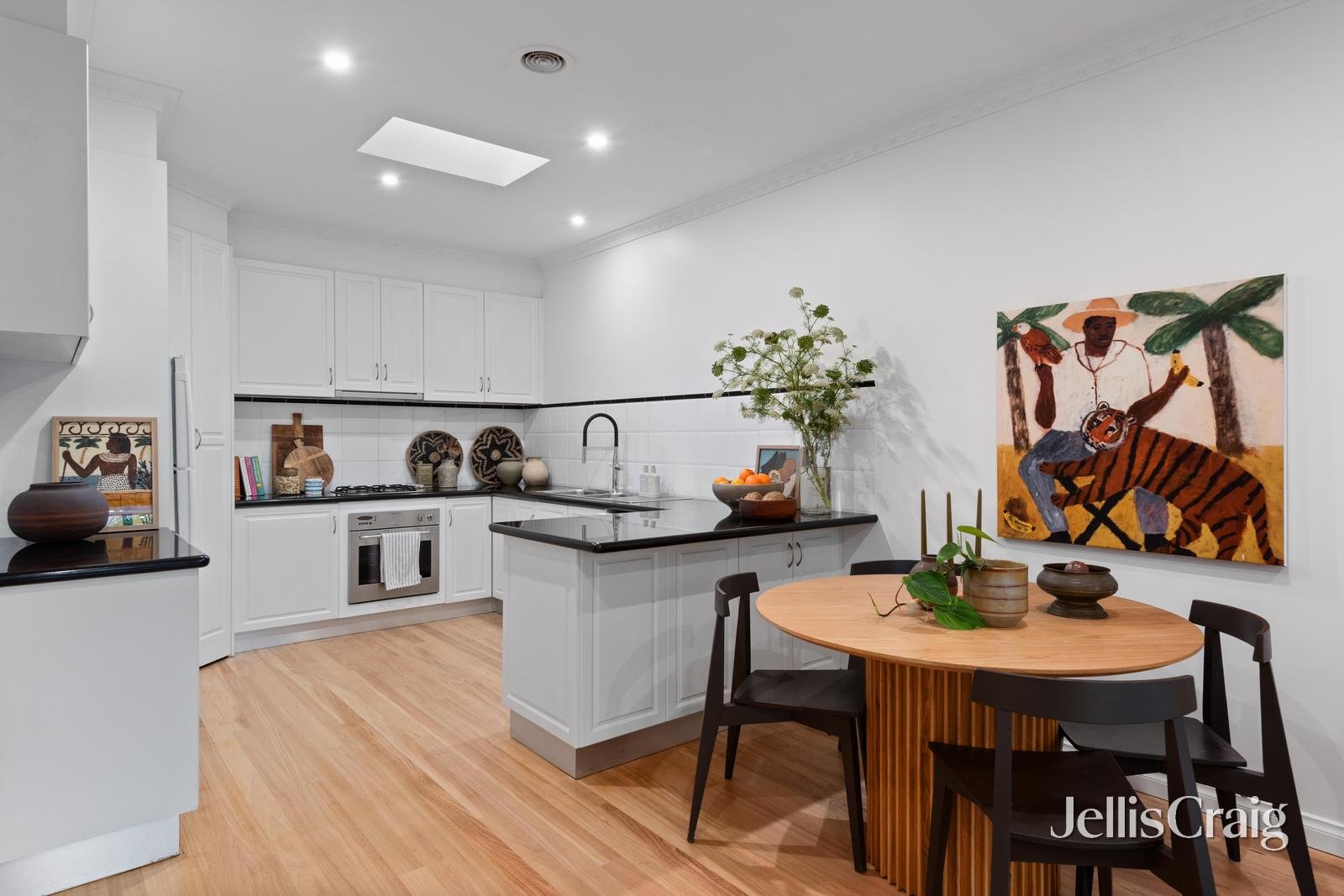 1/223 Elgar Road, Surrey&nbsp;Hills image 4