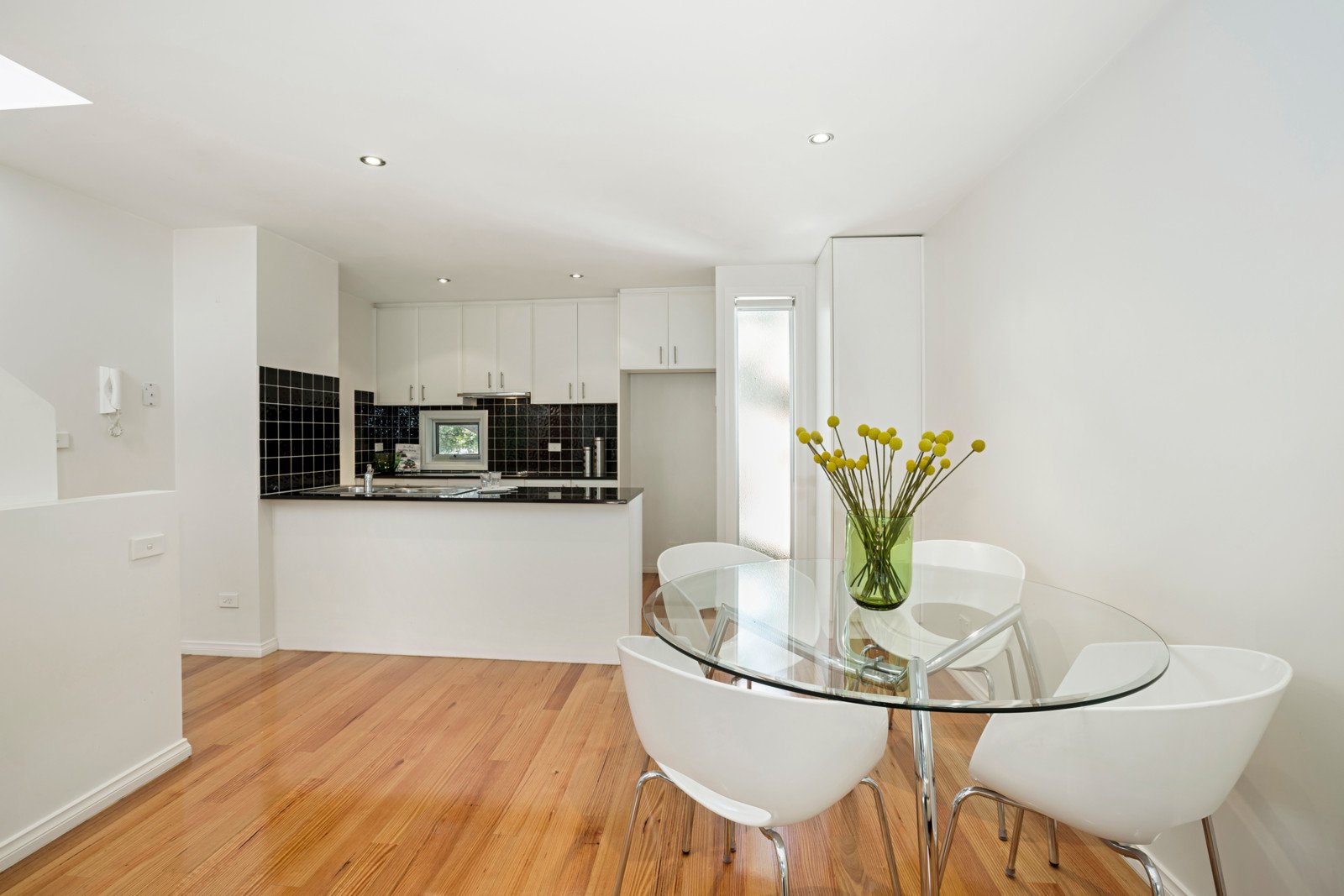 12/235 Dandenong Road, Prahran image 3