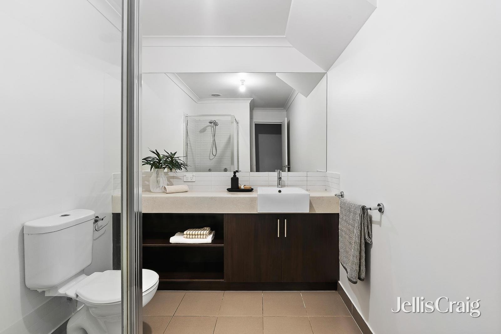 1/224 Spring Street, Reservoir image 10