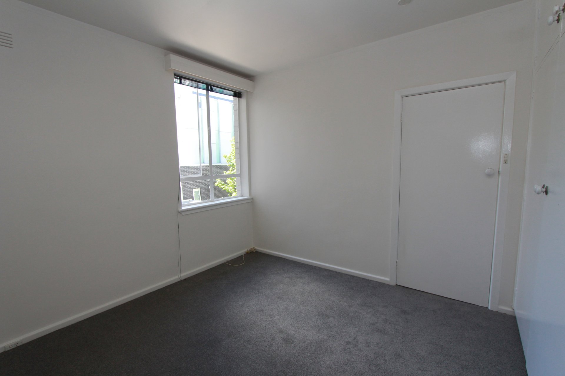 Property Gallery Thumbnail 5