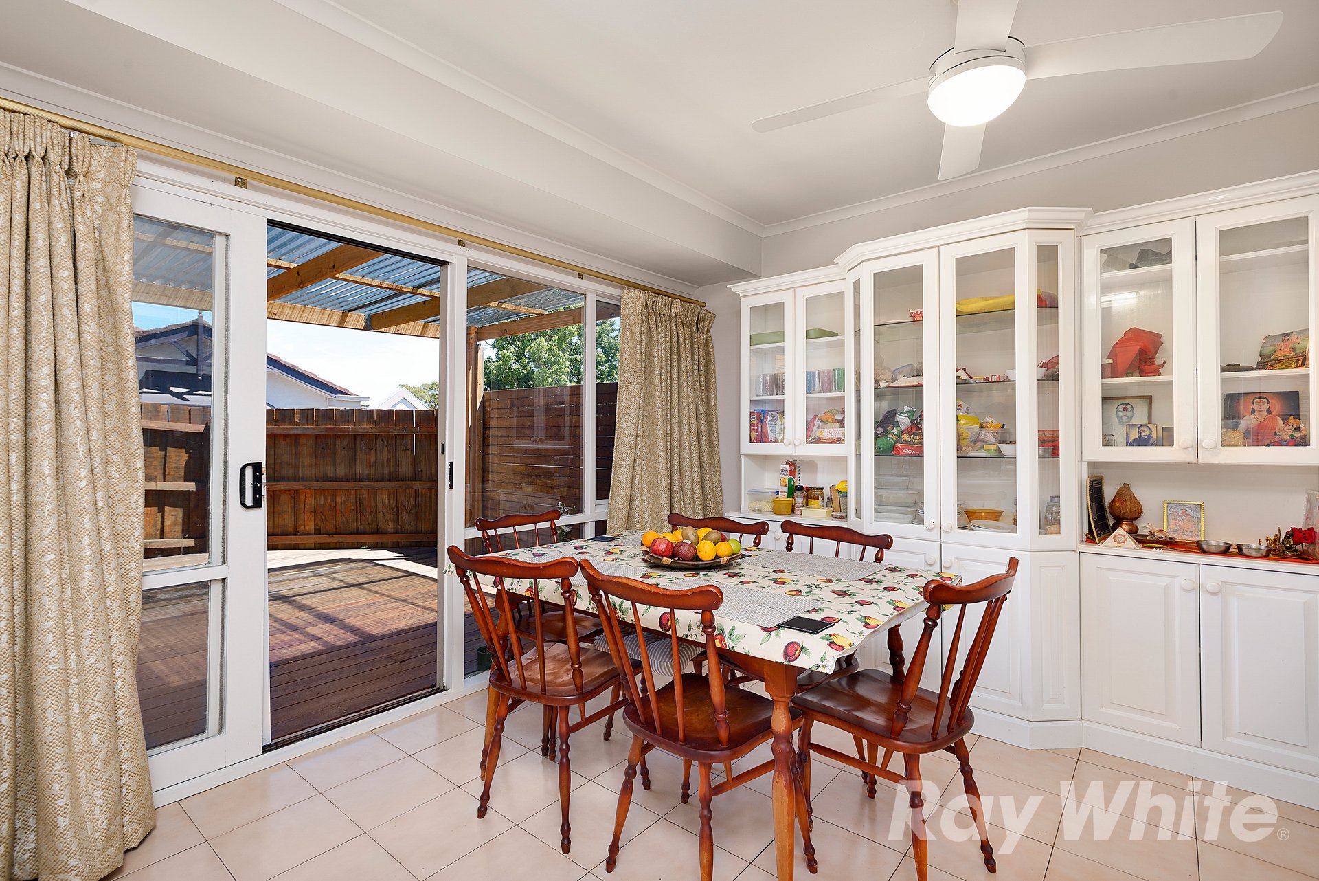 1/225 Gallaghers Road, Glen Waverley image 3