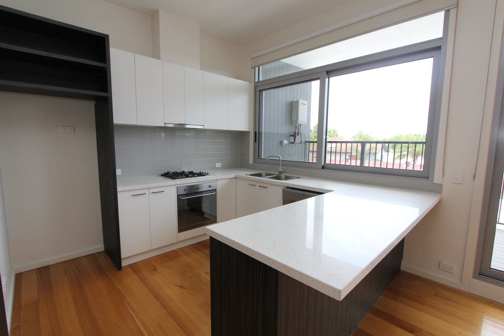 Property Gallery Thumbnail 5