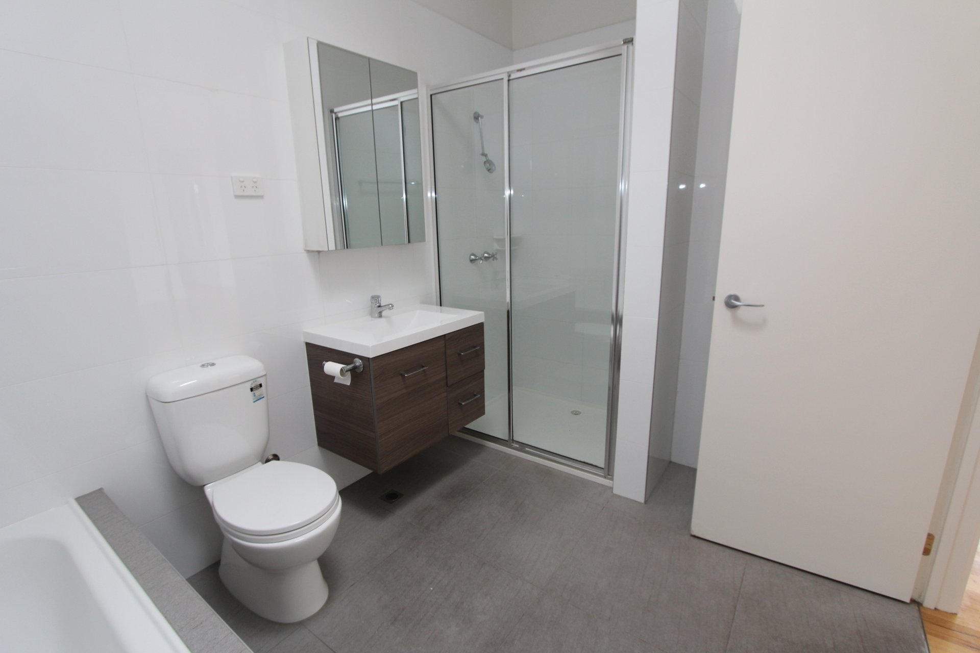 Property Gallery Thumbnail 7