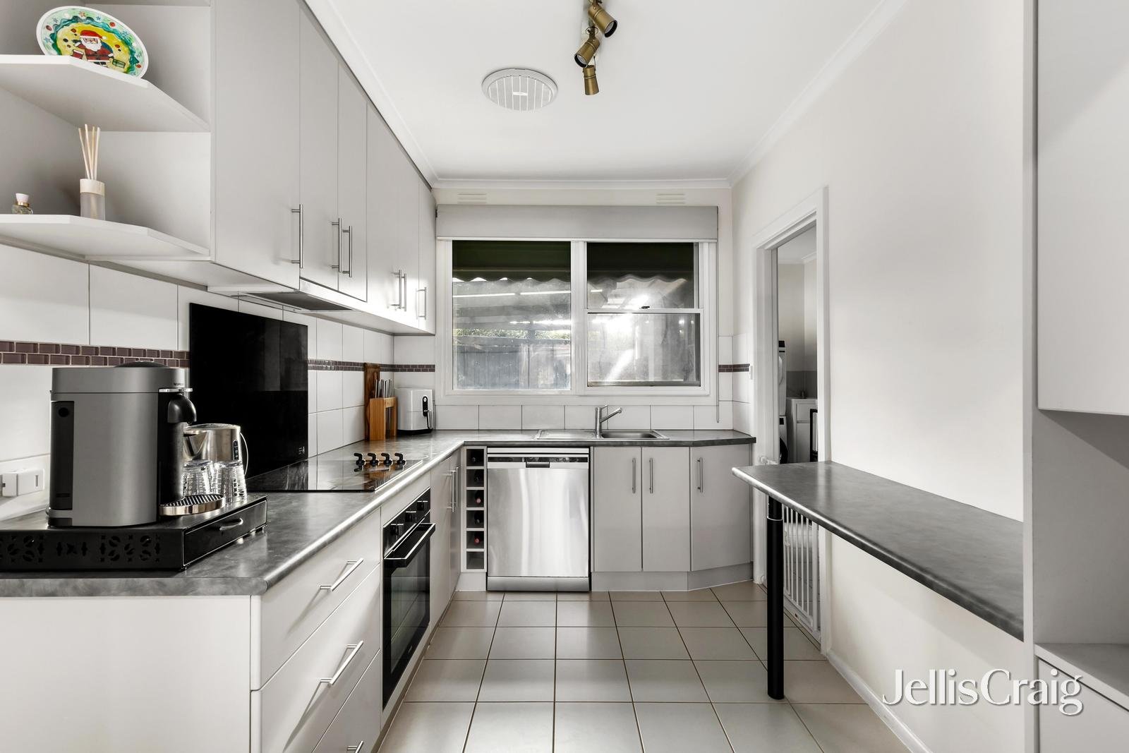 12/27 Patterson Road, Bentleigh image 5