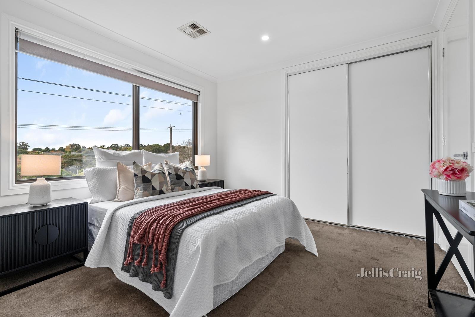 1/228 Highbury Road, Mount Waverley image 7