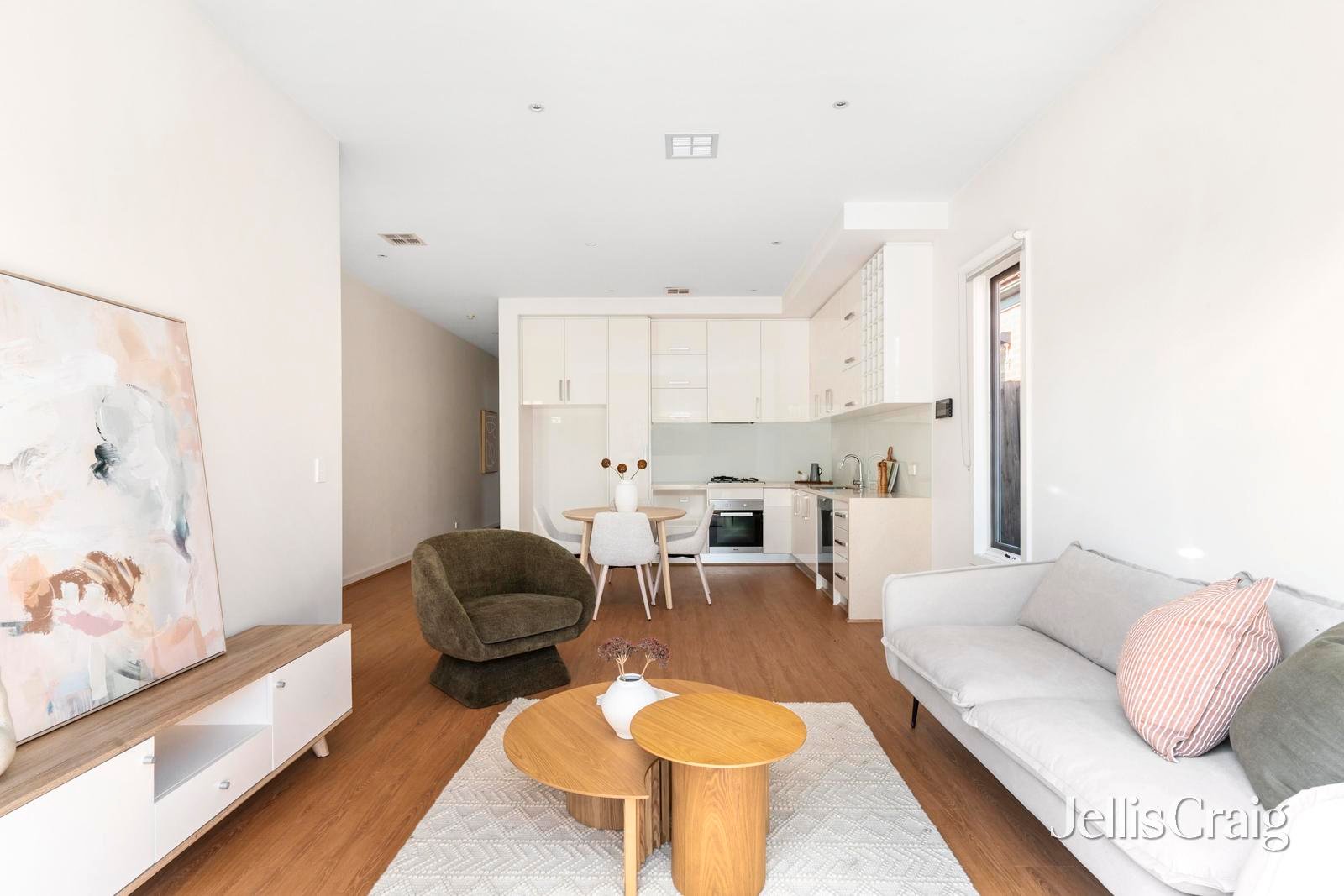 1/22A Violet Street, Essendon image 3