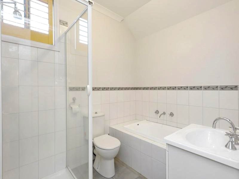 Property Gallery Thumbnail 5