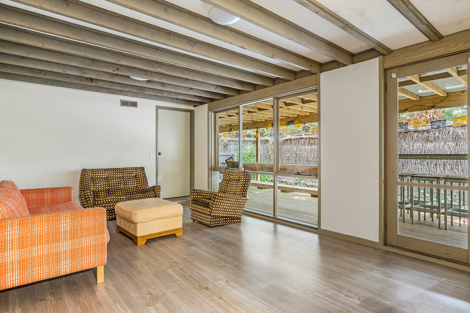 Property Gallery Thumbnail 13