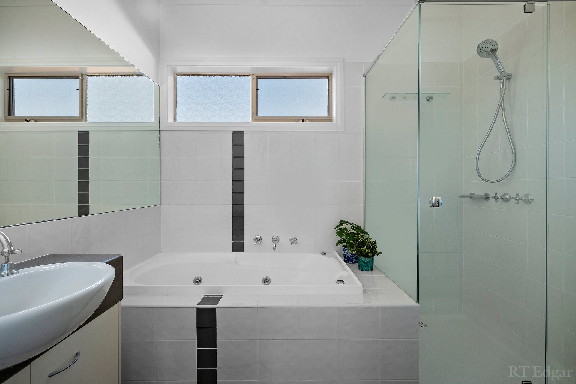 Property Gallery Thumbnail 7