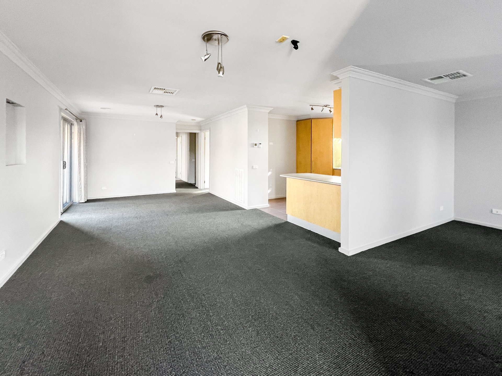 1/23 Bayfield Court, Newcomb image 2