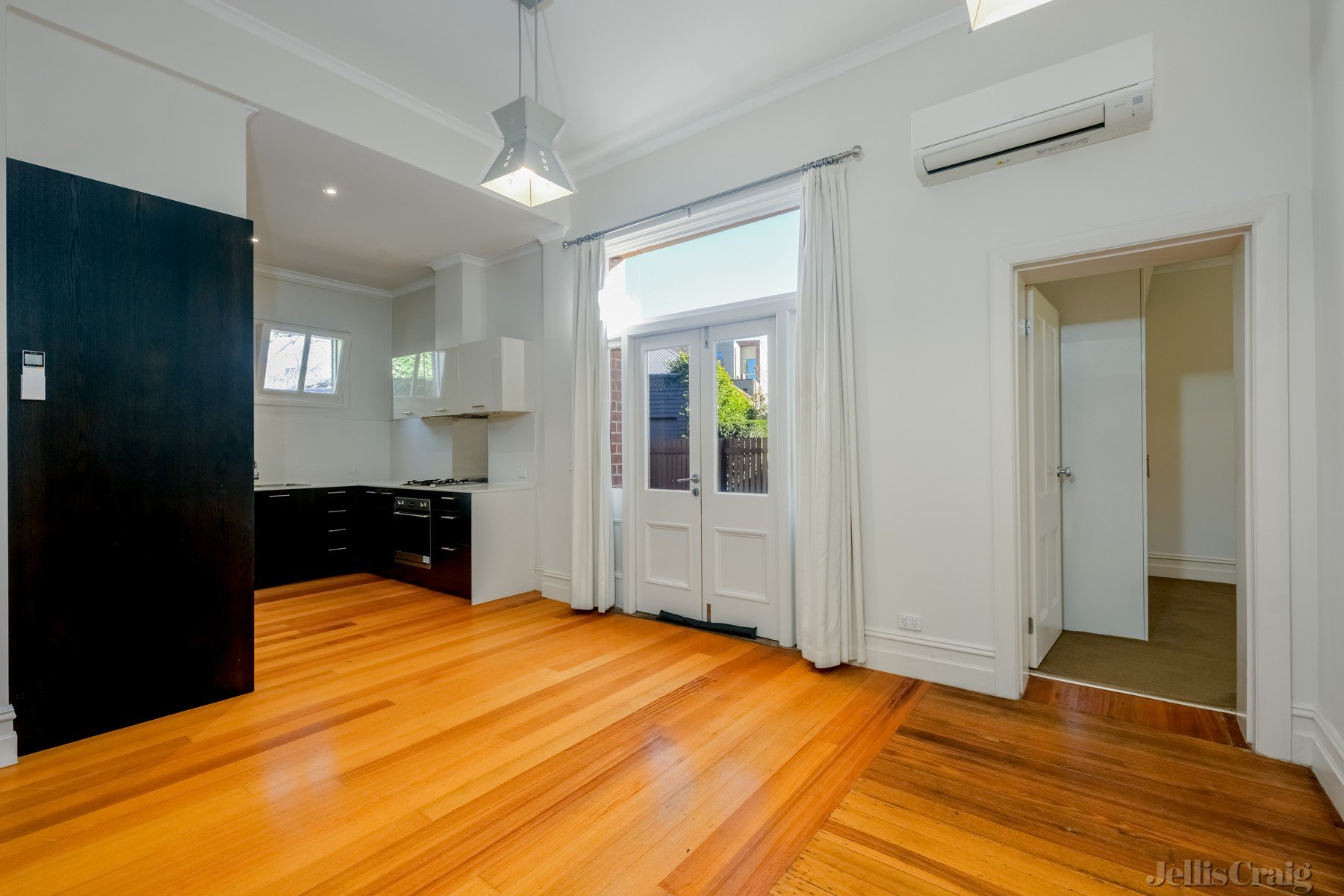 1/23 Cade Way, Parkville image 2