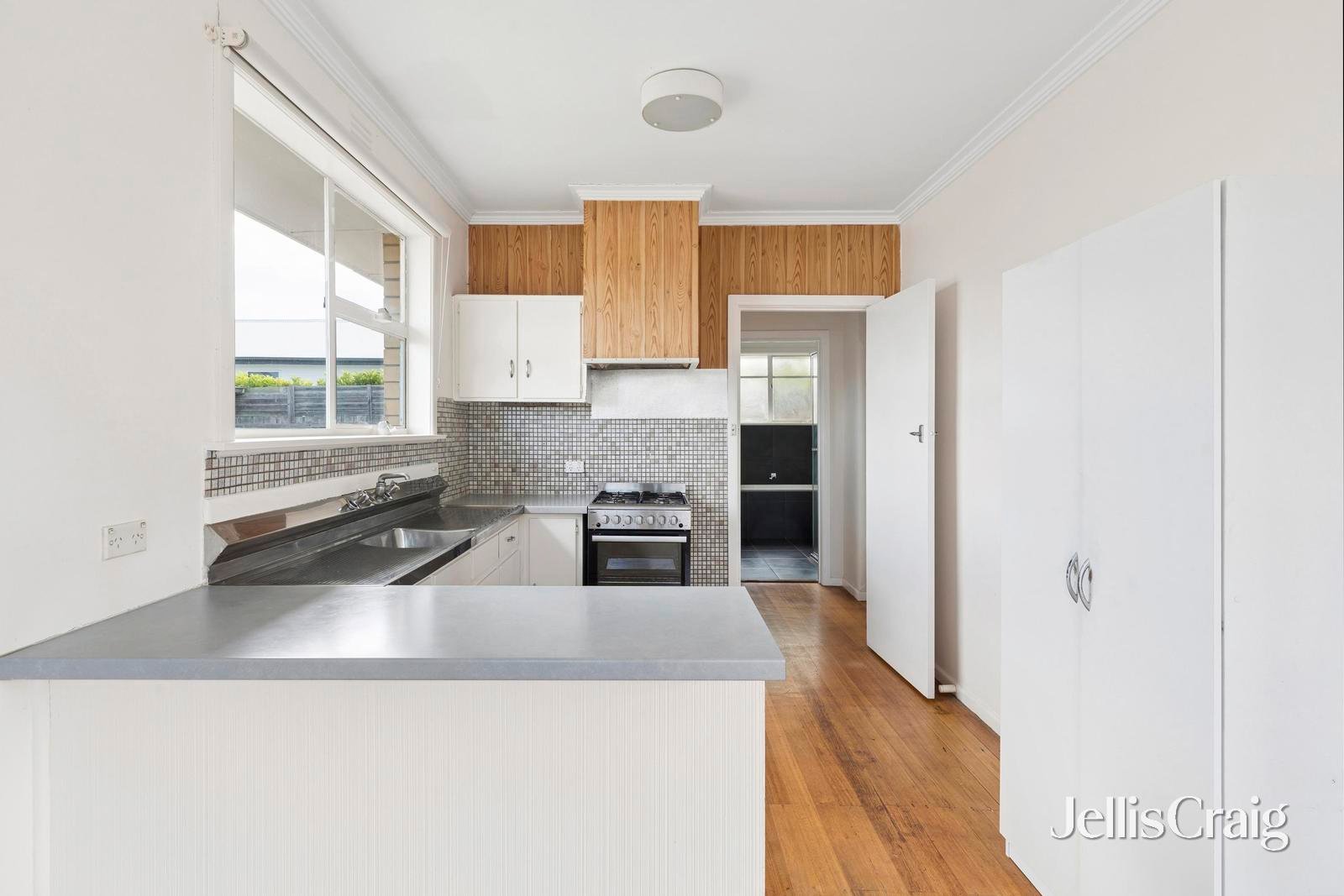 1/23 Davis Street, Belmont image 3