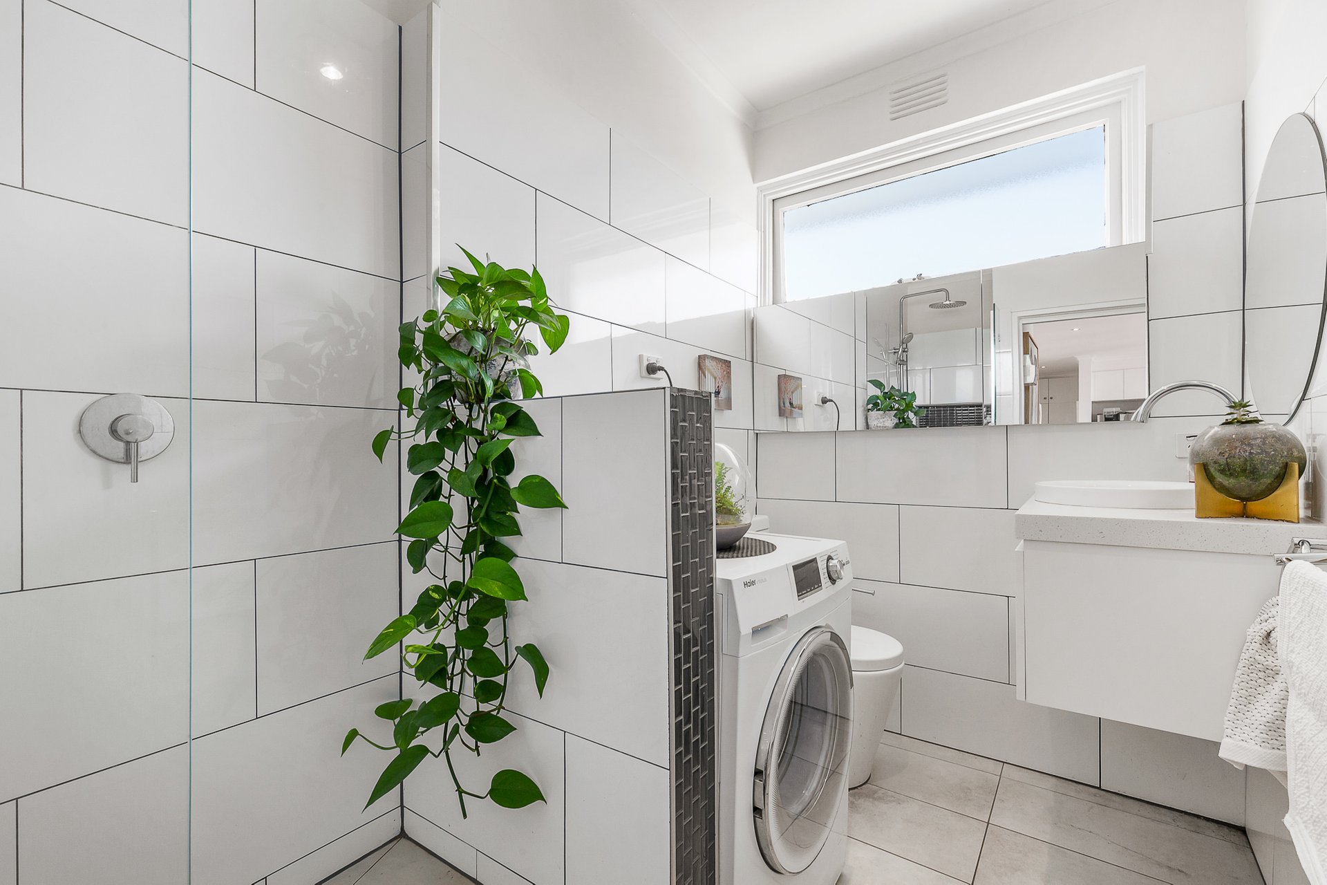 Property Gallery Thumbnail 6