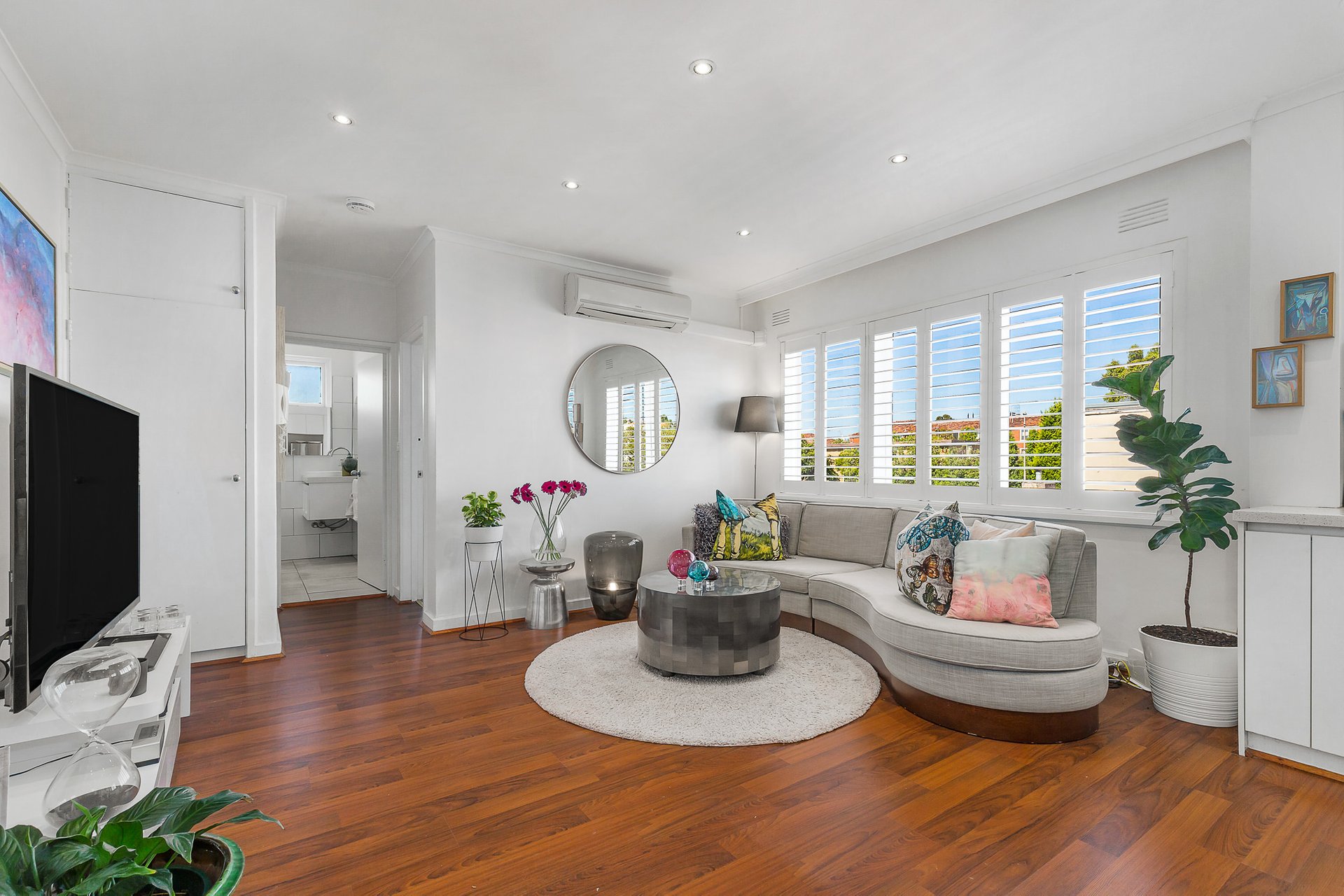 Property Gallery - Main Image