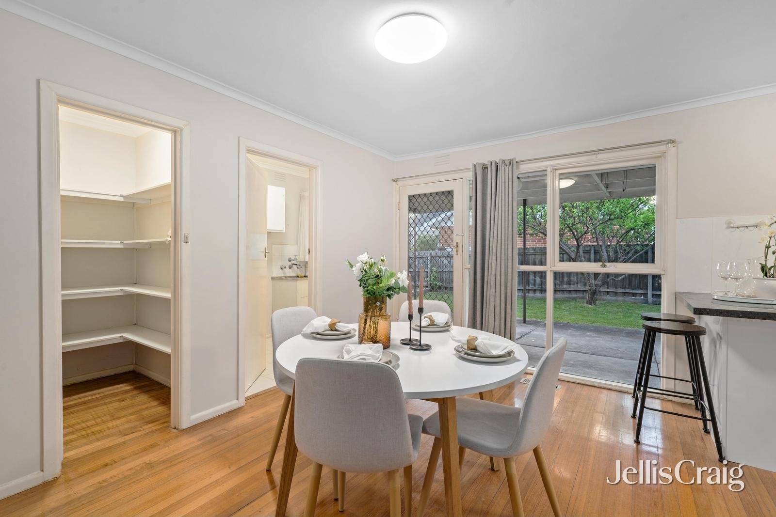 123 Lawrence Road, Mount Waverley image 5
