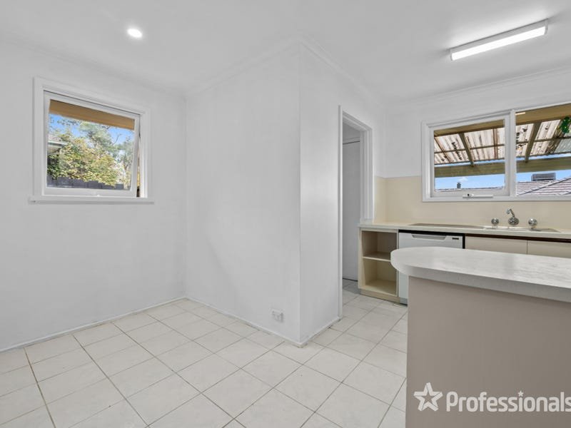 1/23 Lawson Road, Mooroolbark image 6