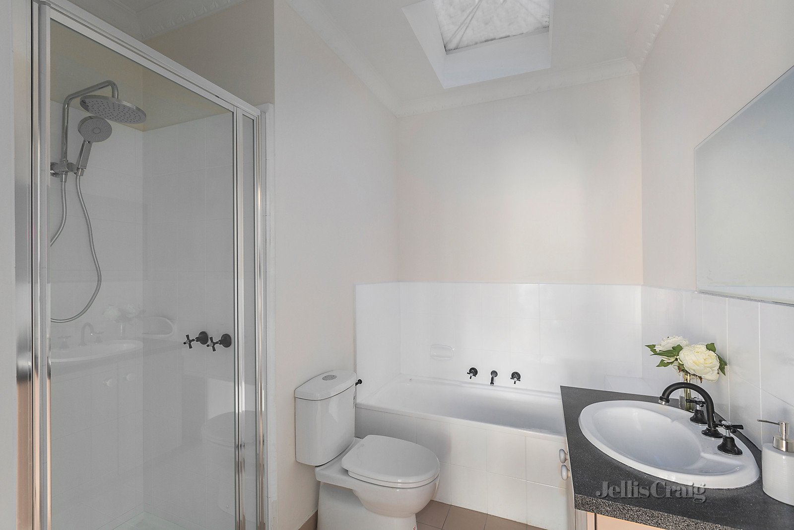 1/23 Lomond Street, Glen Iris image 8