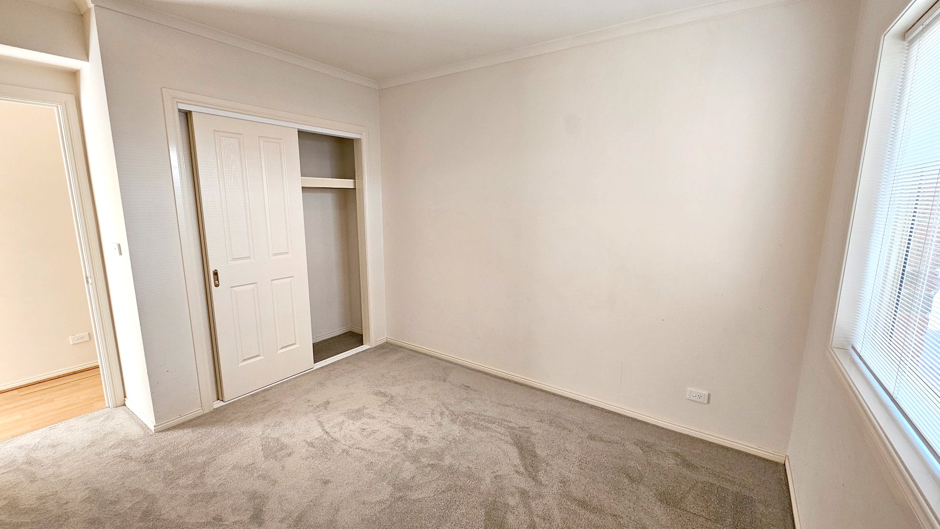 1/23 Manchester Grove, Glen Huntly image 6