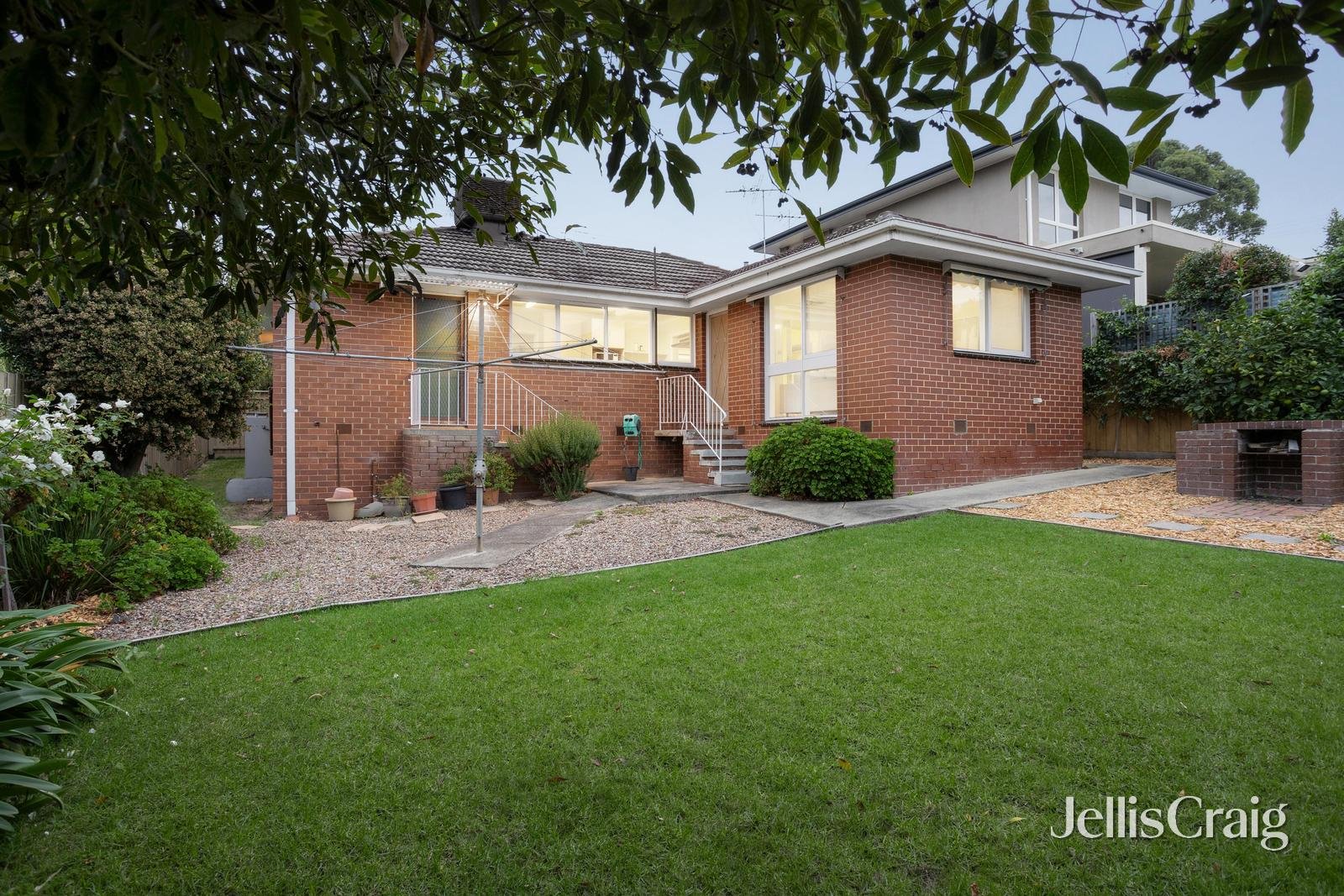 123 Martins Lane, Viewbank image 14