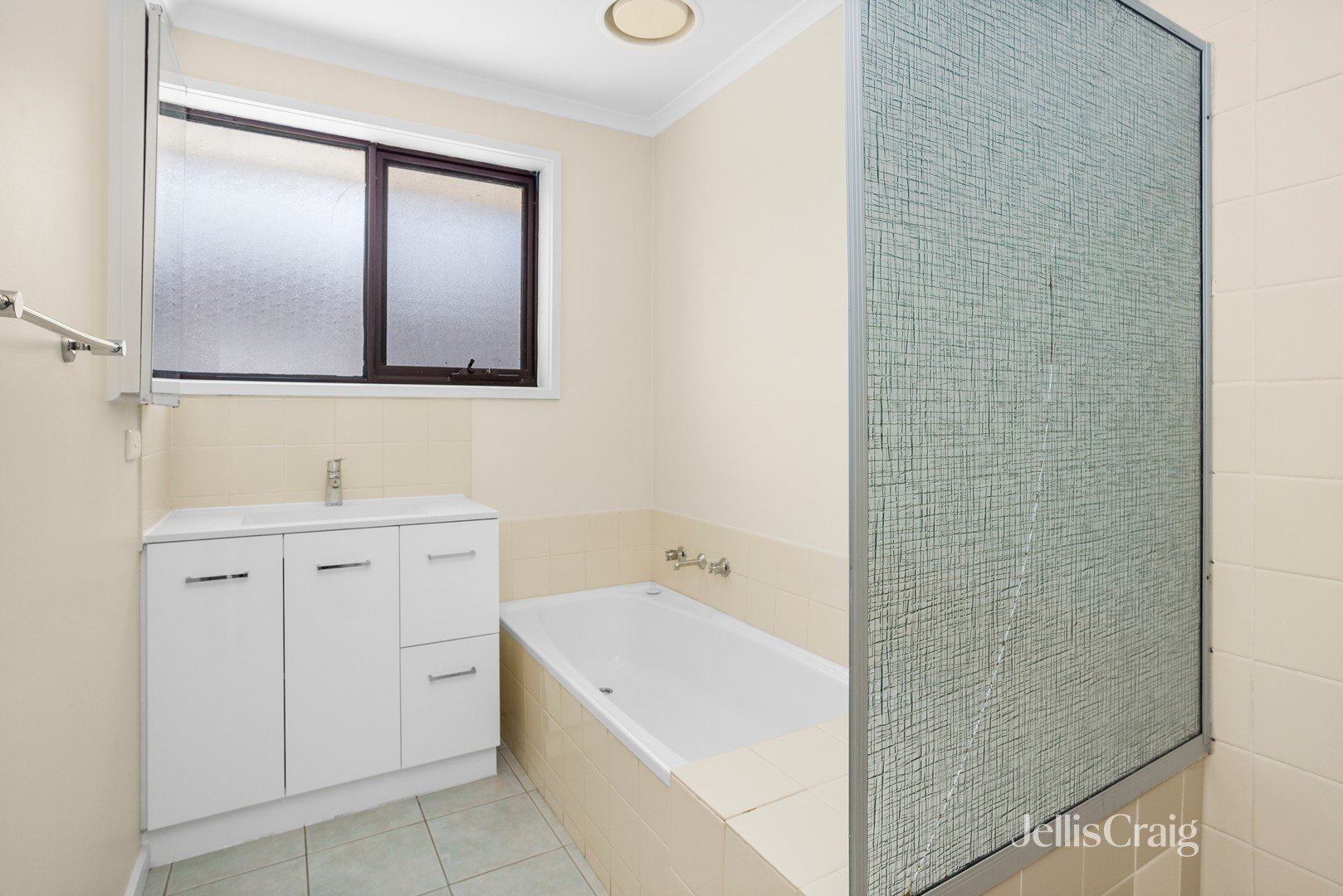 123 Mossfiel Drive, Hoppers Crossing image 5
