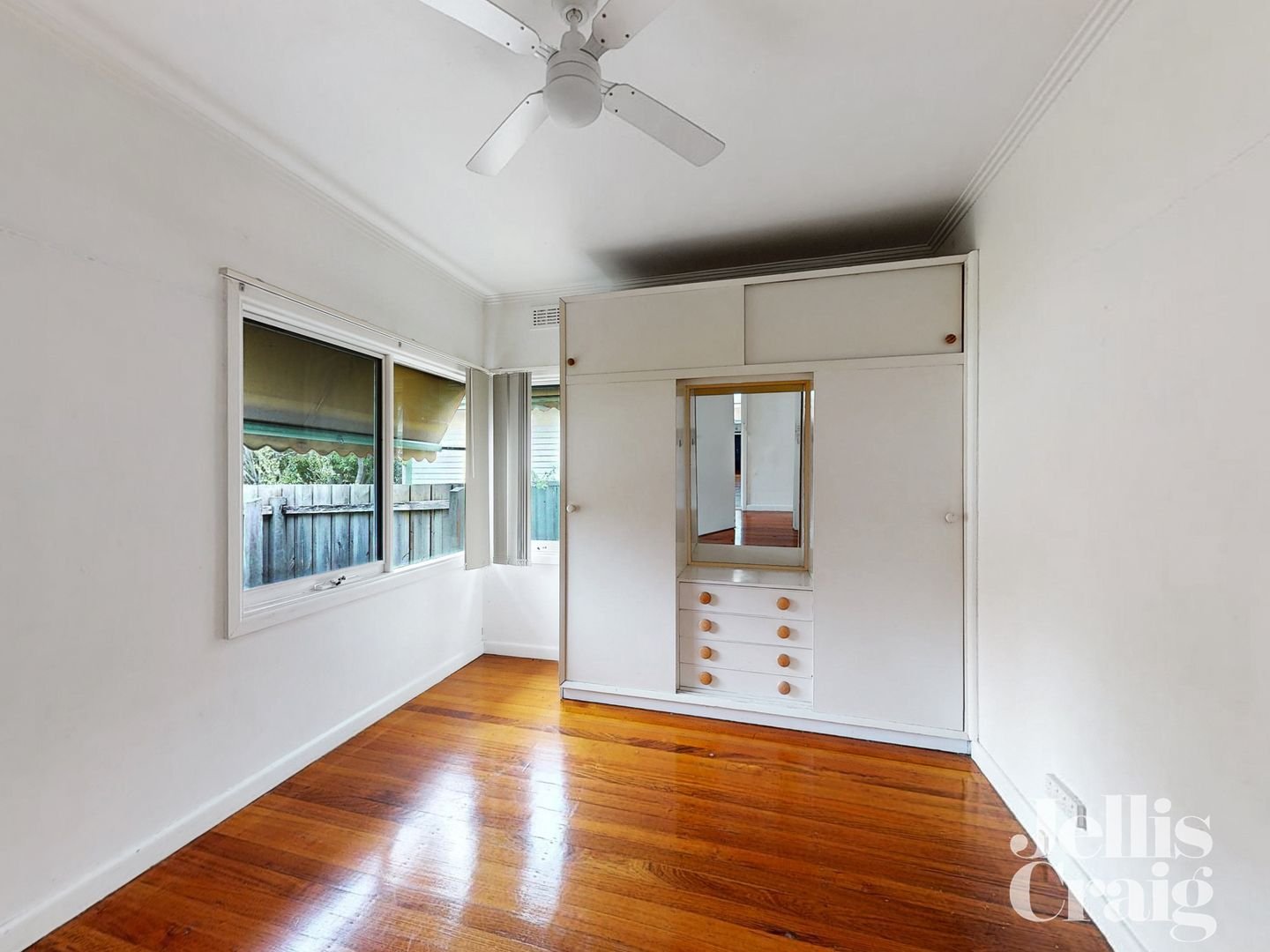 1/23 Neville Street, Bentleigh East image 4
