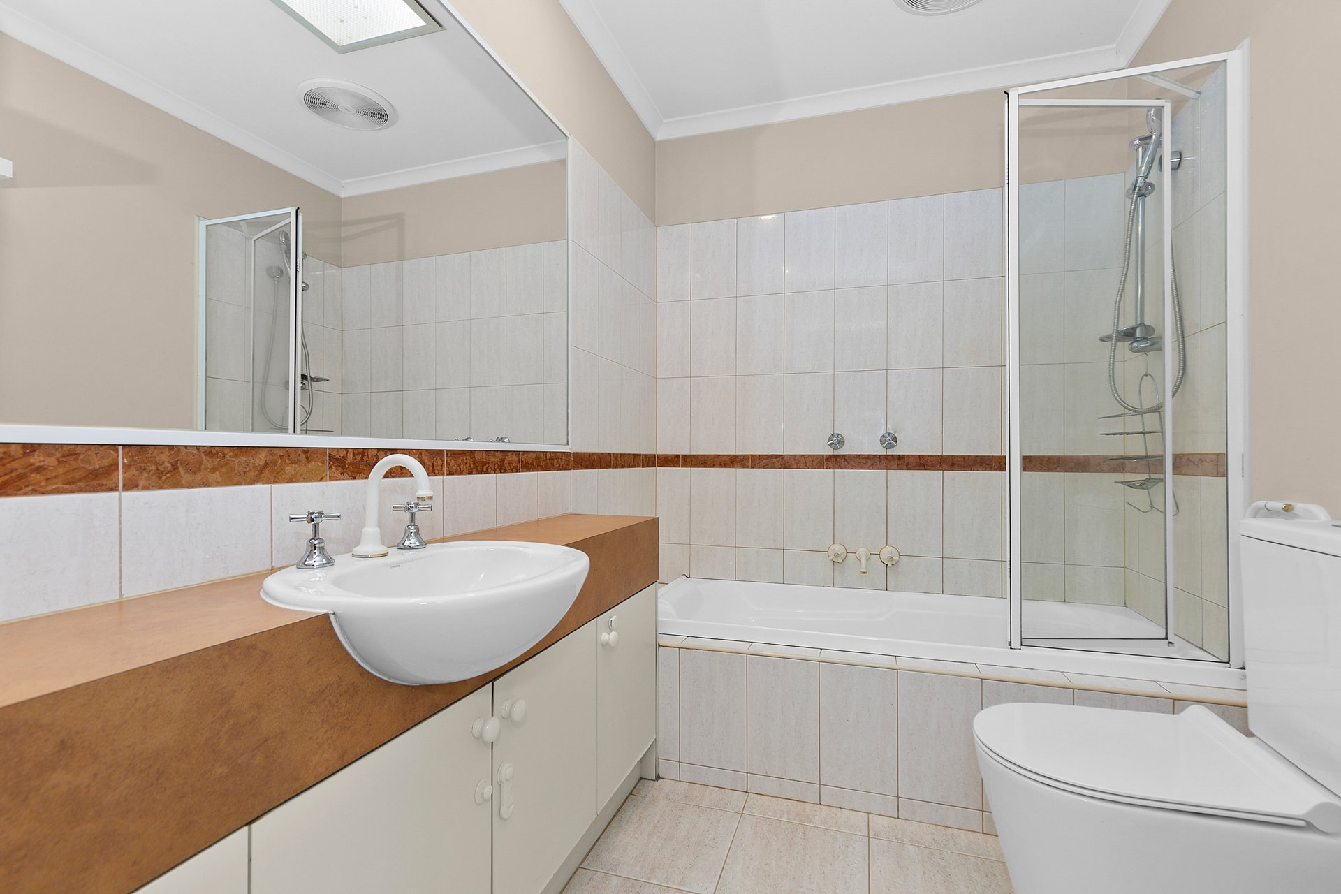 123 Normanby Road, Kew East image 6