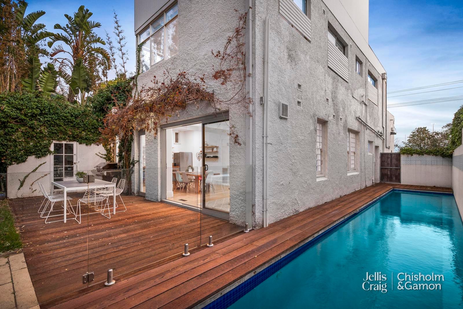 123 Ormond Esplanade, Elwood image 2